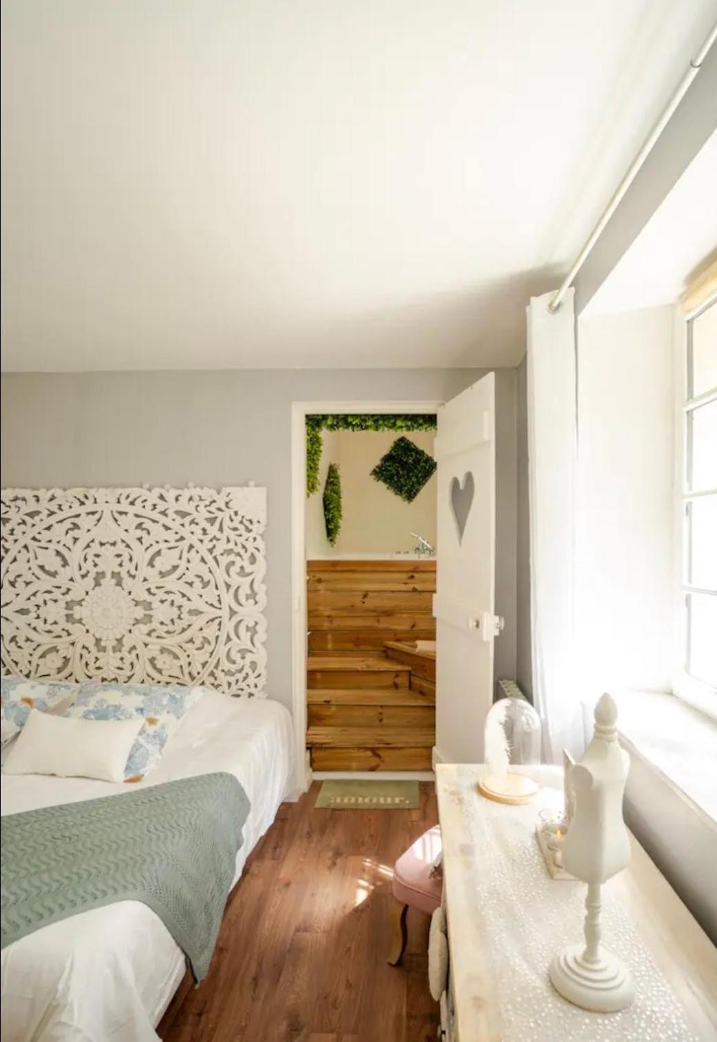 Escale Caux Cooning**** Charme Et Balneo Etretat Apartment ภายนอก รูปภาพ